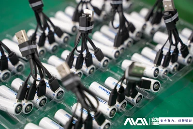 Переваги та тенденції USB-перезаряджуваних літієвих батарей, які замінюють су...