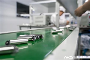 Внутрішні компоненти літій-іонної батареї